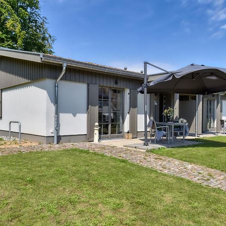 Ferienhaus Frische Brise 33 Feriendorf Klein Stresow Ruegen Appartement Putbus Buitenkant foto